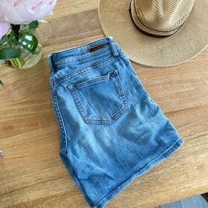 Anthropologie denim shorts 🍉